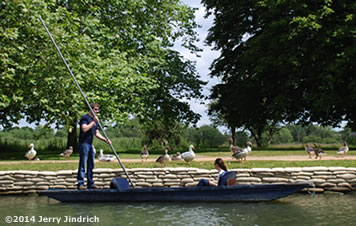 Punt on Thames